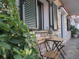 Patio nebo venkovní prostory v ubytování Το Πέτρινο