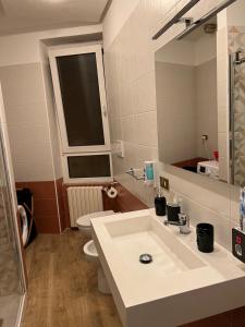 Kúpeľňa v ubytovaní Central Station and City Rooms Link "13 Apartment" Amalfi Coast , Salerno