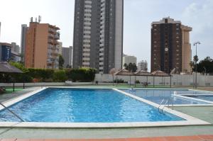 Basen w obiekcie GEMELOS2 Loysan apt. with pool lub w pobliżu