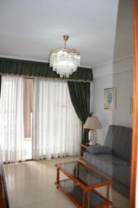 Część wypoczynkowa w obiekcie GEMELOS2 Loysan apt. with pool