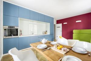 Kuchyňa alebo kuchynka v ubytovaní Piękny Apartament Fredola + 5 fotografií