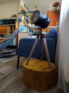 Palanda nebo palandy na pokoji v ubytování Retro Art room