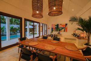 Bazén v ubytování Ubud Luxury 2-Bedroom Villa with Private Pool and BBQ - Serene Escape! nebo v jeho okolí