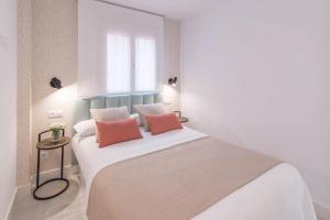 Posteľ alebo postele v izbe v ubytovaní Premium Apartment & free parking by ELE Apartments