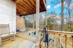 Gallery image of Lazy Bear Lodge in Sevierville