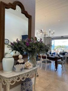 Afbeelding uit fotogalerij van The Upper Deck Penthouse Plettenberg Bay in Plettenbergbaai