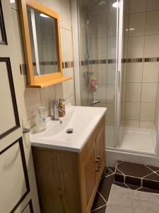 Kúpeľňa v ubytovaní Nevers, appartement de standing proche de la gare