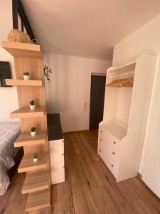 Zdjęcie z galerii obiektu Studio moderne et cosy avec balcon et parking w mieście Périgueux