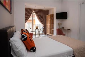 A bed or beds in a room at Maison S