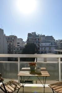 Balkón nebo terasa v ubytování Luxury Downtown Apartment C2