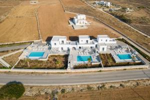 The swimming pool at or close to Blue diamonds villas Paros