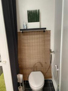 Kúpeľňa v ubytovaní Chambre agréable avec jacuzzi