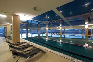 Bazén v ubytování Lindner Hotel Bratislava, part of JdV by Hyatt nebo v jeho okolí