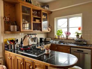 CB53 Tower Bridge Townhouse 2 bathrooms & Free parking