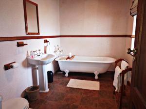 Salle de bains dans l'établissement Trumpetters Drift Game Farm