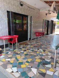 Restaurace v ubytování HOTEL BADINCA Alojamento Low Cost in Bissau avenida FRANCISCO MENDES