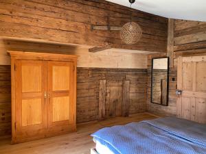 Postel nebo postele na pokoji v ubytování Chalet Brünig + 37 fotografií