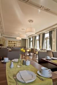 A restaurant or other place to eat at Hotel Waldsee