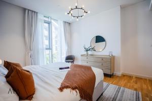 Fotografie z fotogalerie ubytování Breathtaking 1BR with Spectacular Sea Views & Ain Dubai By ĀYA Boutique v Dubaji