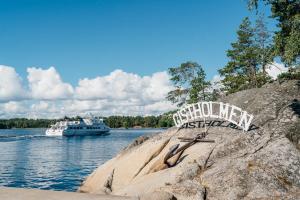 Loma-asunnon lähellä sijaitseva luonnonmaisema