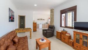 Televízia a/alebo spoločenská miestnosť v ubytovaní Villa Isabel Vélez-Málaga by Ruralidays