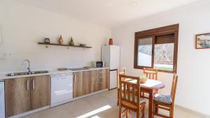 Kuchyňa alebo kuchynka v ubytovaní Villa Isabel Vélez-Málaga by Ruralidays