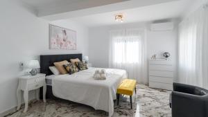 Posteľ alebo postele v izbe v ubytovaní Villa Isabel Vélez-Málaga by Ruralidays