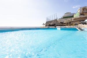 Basen w obiekcie Home2Book Ocean Breeze Candelaria, Terrace & Pool lub w pobliżu