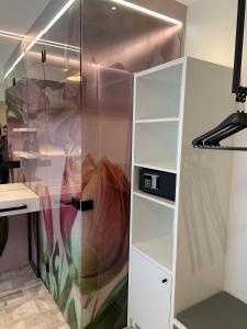 O bucătărie sau chicinetă la ART-INN Design Self-Check-in-Hotel