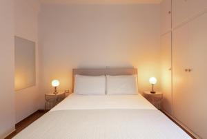 A bed or beds in a room at A Truly WOW Experience for Every Guest. THE place