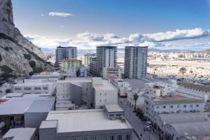 Kuvagallerian kuva majoituspaikasta Top Studio with view-Hosted by Sweetstay, joka sijaitsee kohteessa Gibraltar