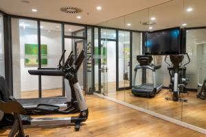 Fitness centrum a/nebo fitness zařízení v ubytování INNSiDE by Meliá Dresden