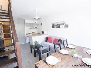 Kuchyň nebo kuchyňský kout v ubytování Duplex 8 pers. à Saint Lary, navette ski - FR-1-296-133