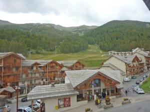 an aerial view of a small town in the mountains at Appartement Les Orres, 3 pièces, 8 personnes - FR-1-322-268 in Les Orres