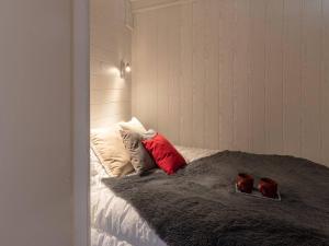 Ліжко або ліжка в номері Appartement Saint-Lary-Soulan, 1 pièce, 4 personnes - FR-1-296-218