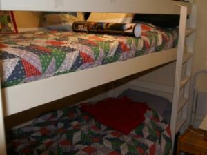 Ένα ή περισσότερα κρεβάτια σε δωμάτιο στο Appartement 2 Pièces Cabine au Pied des Pistes avec Balcon et Ascenseur - FR-1-557A-3