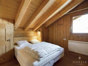 Postel nebo postele na pokoji v ubytování Appartement 4 pièces, centre station, 8-10 personnes, cheminée, WIFI - FR-1-398-640