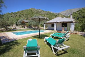 Swimmingpoolen hos eller tæt på Villa La Clavelina Rocabella