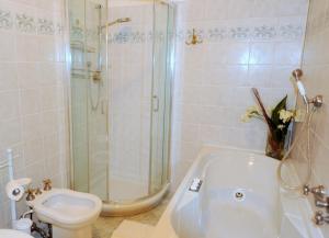 Ванна кімната в Acacia Firenze - Amarillis