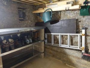 Η κουζίνα ή μικρή κουζίνα στο Charmant Mazot Savoyard à Hauteluce: Idéal pour Couple, Proche Commerces et Ski, Bien Équipé - FR-1-342-263