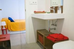 Posteľ alebo postele v izbe v ubytovaní Biznaga House, loft privado e independiente