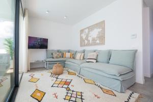 Posezení v ubytování Villa Yolo Norte Private Pool Corralejo By Holidays Home + 28 fotografií