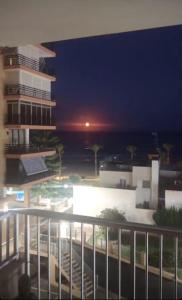 A balcony or terrace at Apartamento Alma de Mar, increíble vistas!!