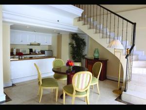 Kuchyň nebo kuchyňský kout v ubytování Hotel Gran Mahakam
