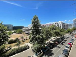 Fotografia z galérie ubytovania Lumineux 2 pièces - centre-ville climatisé - netflix prime canal - bien placé v destinácii Marseille