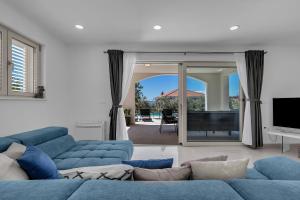 Χώρος καθιστικού στο Camadra Villa