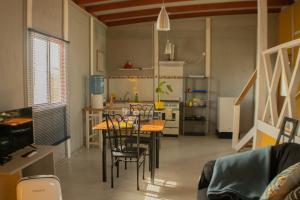 Kuchyň nebo kuchyňský kout v ubytování Cabañas Ecologicas Alto Cañizares