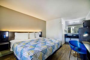 Postel nebo postele na pokoji v ubytování Motel 6-Jackson, MS