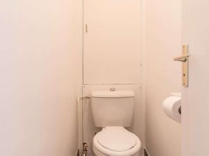 Ένα μπάνιο στο Monêtier les Bains - Studio Montagne 4 Pers, Rénové, Balcon, Parking - FR-1-330F-134