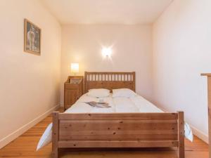 Säng eller sängar i ett rum på Appartement Briançon, 4 pièces, 8 personnes - FR-1-330C-55